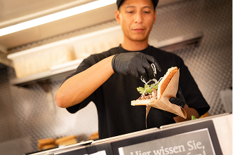 Catering mit frisch zubereitetem Essen beim Pickware Day 2026