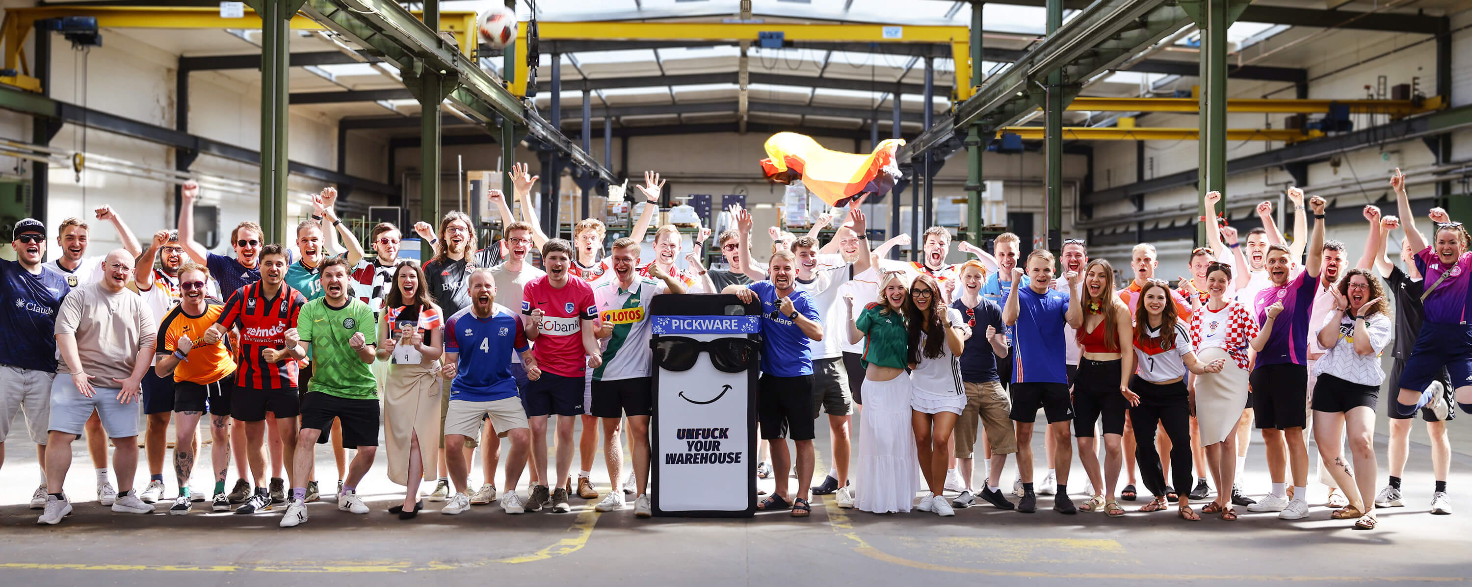 Das Pickware Team arbeitet täglich mit Leidenschaft daran, E-Commerce für unsere Kunden durch maßgeschneiderte Lösungen und Automatisierungen einfacher zu machen.